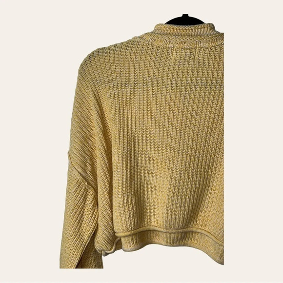 URBAN OUTFITTERS‎ CROPPED SWEATER BUTTONS CHUNKY KNITTED YELLOW IN COLOR - Picture 8 of 11